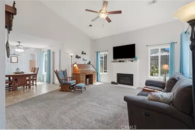 1143 E Ferguson, Visalia, CA 93292 - Photo 12