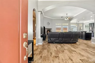 4005 Mesa Marin, Bakersfield, CA 93306 - Photo 8