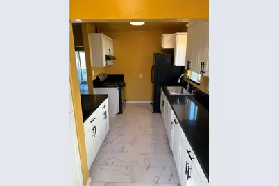 2325 Verde, Bakersfield, CA 93304 - Photo 28