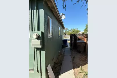 2325 Verde, Bakersfield, CA 93304 - Photo 24