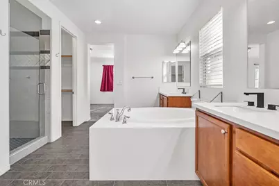 5523 Segovia, Bakersfield, CA 93306 - Photo 22