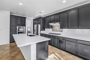 5523 Segovia, Bakersfield, CA 93306 - Photo 16