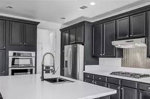 5523 Segovia, Bakersfield, CA 93306 - Photo 12