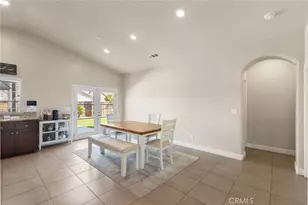 9500 Laurelwood Ct, Shafter, CA 93263 - Photo 8
