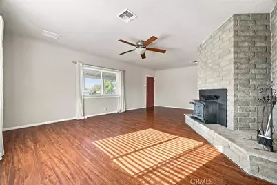 1904 Radiance, Bakersfield, CA 93304 - Photo 8