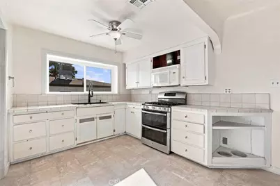 1904 Radiance, Bakersfield, CA 93304 - Photo 14
