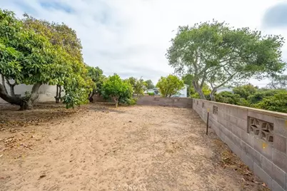 1636 Brighton Avenue, Grover Beach, CA 93433 - Photo 32