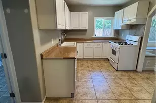 229 W D, Tehachapi, CA 93561 - Photo 18