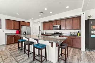 7099 N Shiraz, Fresno, CA 93722 - Photo 2