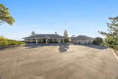 30300 Piebald Court, Tehachapi, CA 93561 - Photo 2