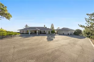 30300 Piebald Ct, Tehachapi, CA 93561 - Photo 2