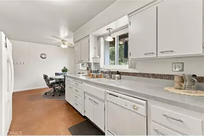3985 N Tollhouse Road, Fresno, CA 93726 - Photo 14