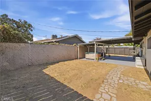 3985 N Tollhouse Rd, Fresno, CA 93726 - Photo 34