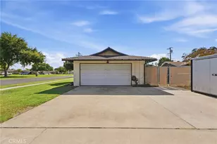 3985 N Tollhouse Rd, Fresno, CA 93726 - Photo 4