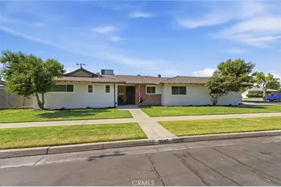 3985 N Tollhouse Road, Fresno, CA 93726 - Photo 2