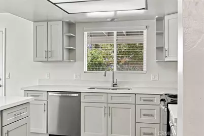 605 Winchester, Bakersfield, CA 93309 - Photo 18