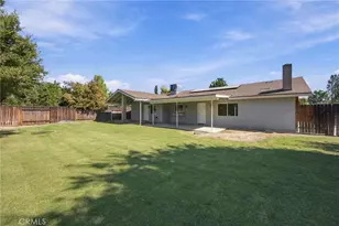 605 Winchester, Bakersfield, CA 93309 - Photo 42