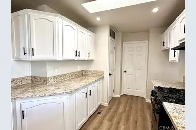 164 Hickorywood, Bakersfield, CA 93308 - Photo 16