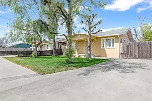414 W Cameron, Hanford, CA 93230 - Photo 2