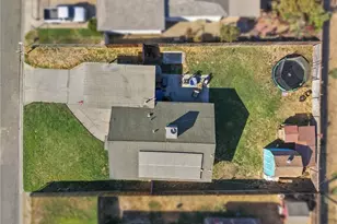 11861 Chris, Hanford, CA 93230 - Photo 36