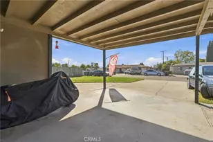 11861 Chris, Hanford, CA 93230 - Photo 30