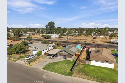 11861 Chris, Hanford, CA 93230 - Photo 34