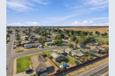 11861 Chris, Hanford, CA 93230 - Photo 32