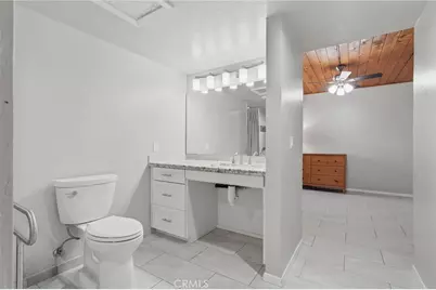 2950 W Border Links Drive, Visalia, CA 93291 - Photo 38