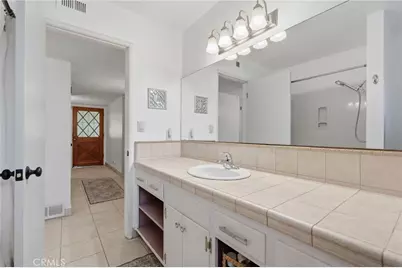 2234 W Cambridge Avenue, Visalia, CA 93277 - Photo 38
