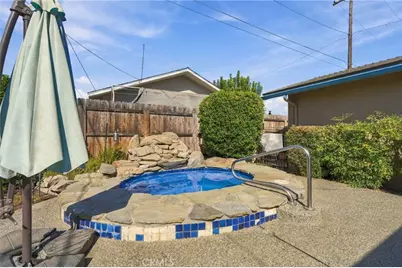 2234 W Cambridge Avenue, Visalia, CA 93277 - Photo 48