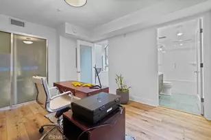 11023 Fruitland Dr, Studio City, CA 91604 - Photo 10