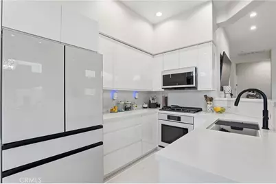 7697 Hazard Center, San Diego, CA 92108 - Photo 4