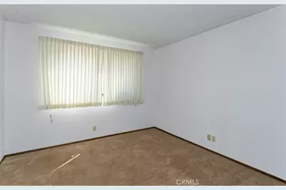 15490 Mondamon, Apple Valley, CA 92307 - Photo 30