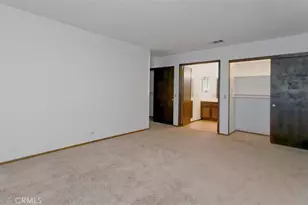 15490 Mondamon, Apple Valley, CA 92307 - Photo 36