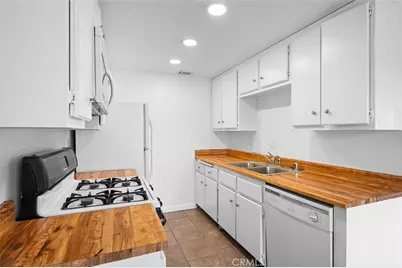 655 Walnut, Lake Elsinore, CA 92530 - Photo 10