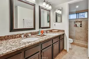 21931 Burbank, Woodland Hills, CA 91367 - Photo 16