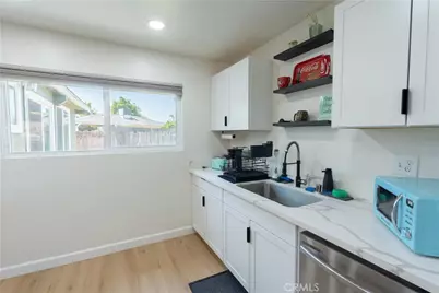 10955 Abby Lane, Hanford, CA 93230 - Photo 18