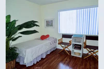 21931 Burbank #23, Woodland Hills, CA 91367 - Photo 22