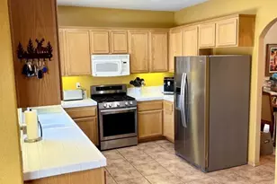 12236 Primavera, Victorville, CA 92392 - Photo 16