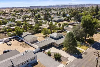 165 W Avenue L, Calimesa, CA 92320 - Photo 38