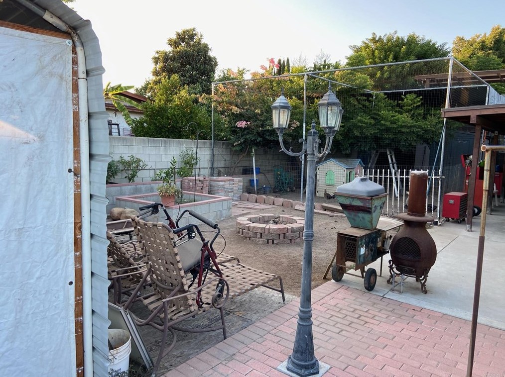 608 San Miguel St, Spring Valley, CA 91977-5257