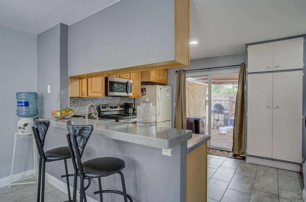 8361 Sweetway Ct, Spring Valley, CA 91977-6226