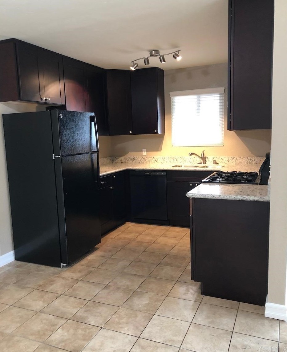 9056 Meghan Ct, Spring Valley, CA 91977-2759