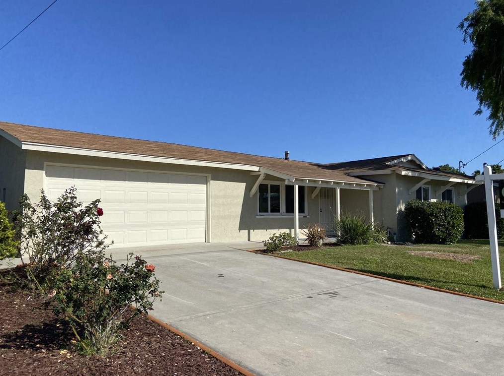741 Elkelton Blvd, Spring Valley, CA 91977-5527