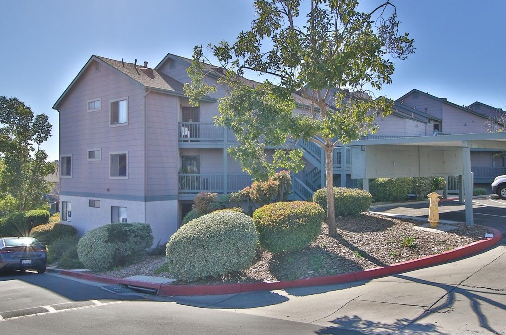 3001 Blue Oak Ct, Spring Valley, CA 91978-1980