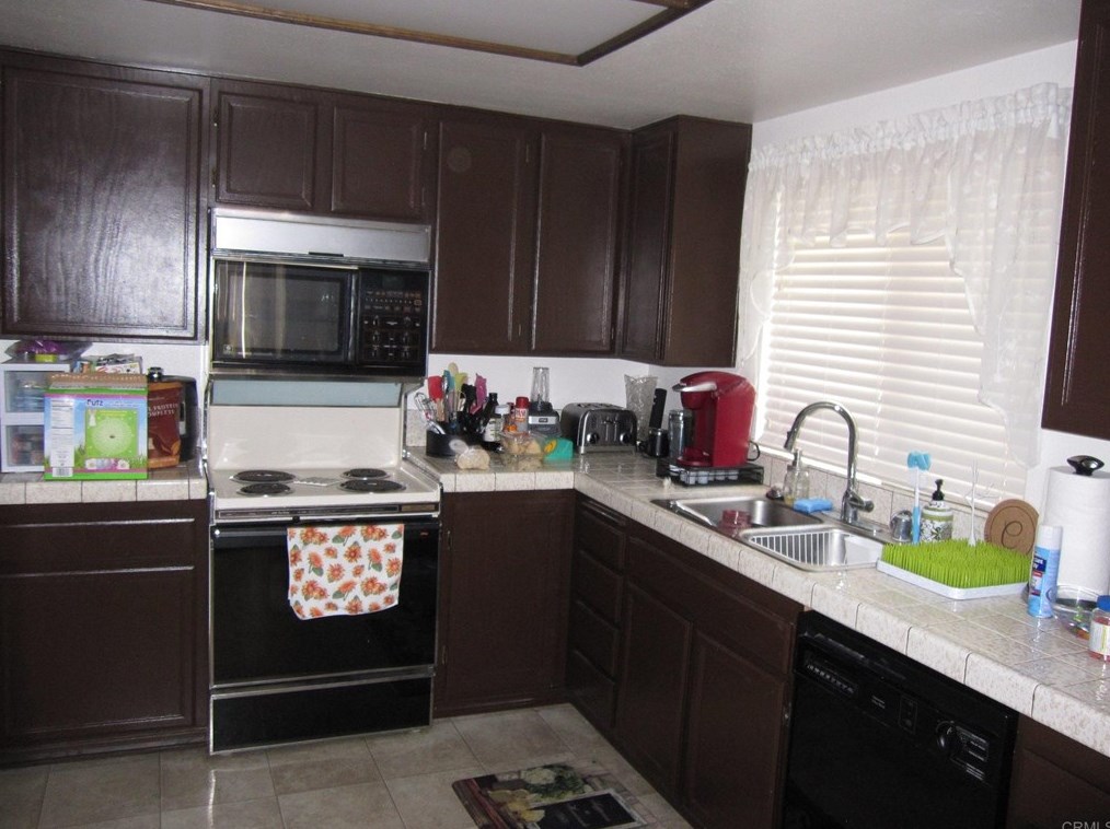 1709 Pepper Dr, El Cajon, CA 92021