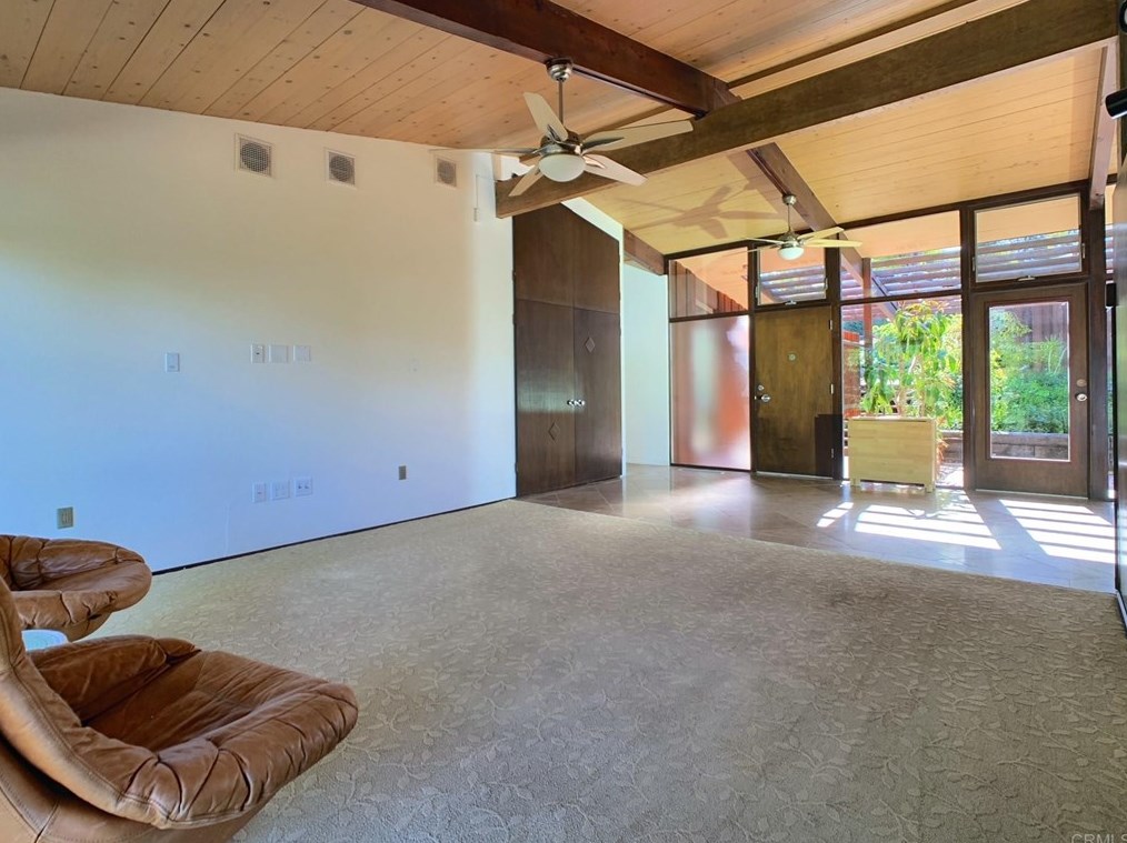 10358 Ramona Dr, Spring Valley CA  91977-1723 exterior