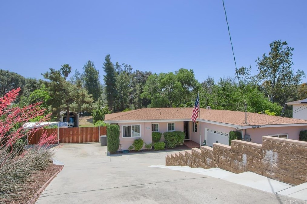 13355 Marjay Dr, Lakeside, CA 92040