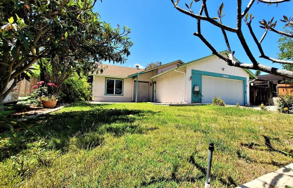 11010 Singletree Ln, Spring Valley, CA 91978-1927