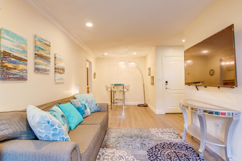 840 Turquoise St 202, San Diego, CA 92109